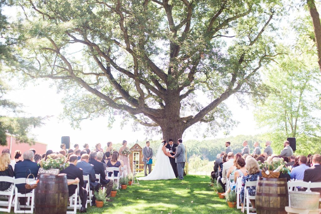 Oak Hill Farms Wedding by Galena Wedding Photographer Rachael Osborn